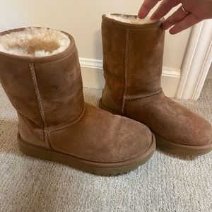 Class is Short II Women’s Uggs
